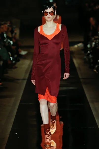 Look 14